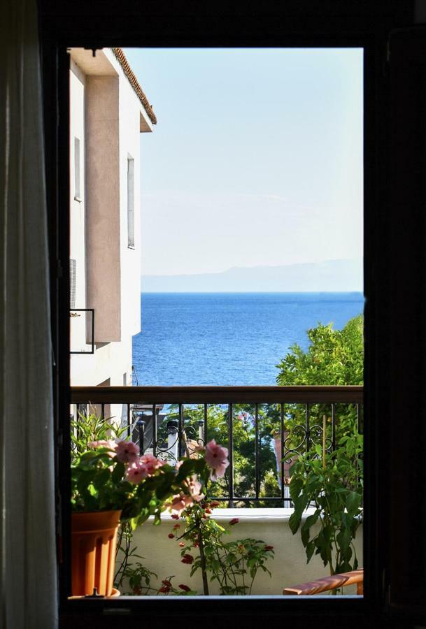 Ocean View Apartment Нео Клима Екстериор снимка